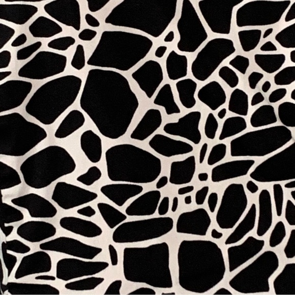 Kim Rogers Black and White Sheath Dress with collar detail size 14 - Picture 5 of 8